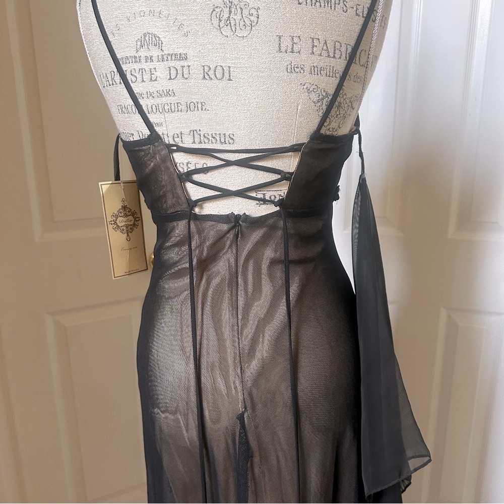 Black Over Gold Vintage Design Long Dress - Picture 7 of 16